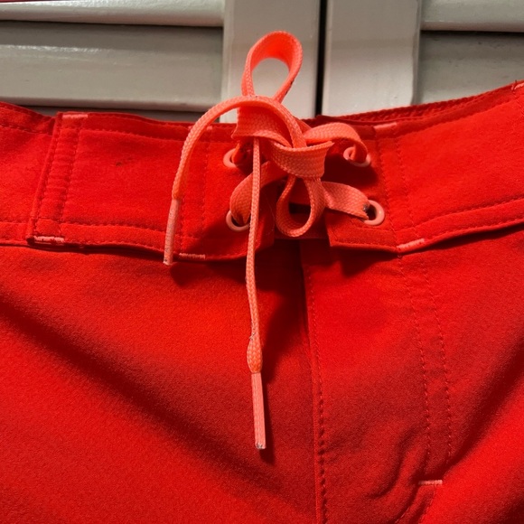 Athleta CLEARWATER 4" SHORT - Picture 9 of 9